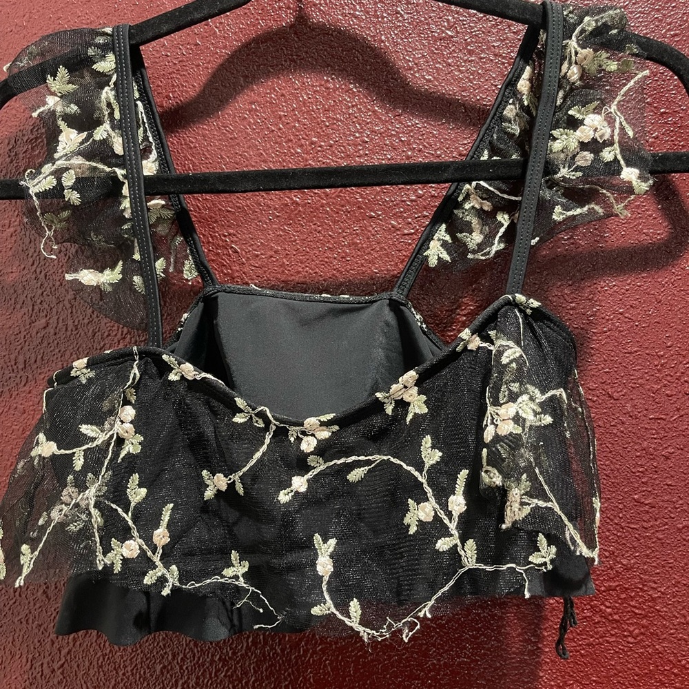 SHEIN lace bikini top & bottoms with flowers